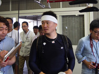 戦い終わって写真