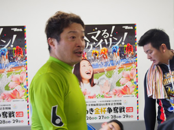 戦い終わって写真